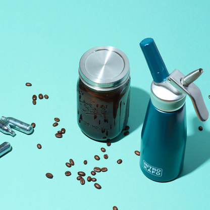 Nitro Kafo nitro cold brew coffee maker dispensing creamy stout coffee. Cold brew Mason Jar